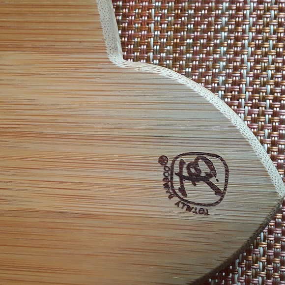 Bamboo Cutting and Serving Board -NEW - Picture 2 of 5